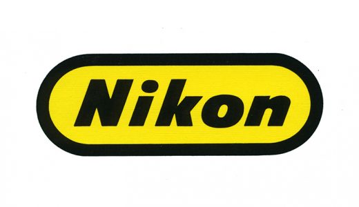 NIKONの一眼レフカメラ買った